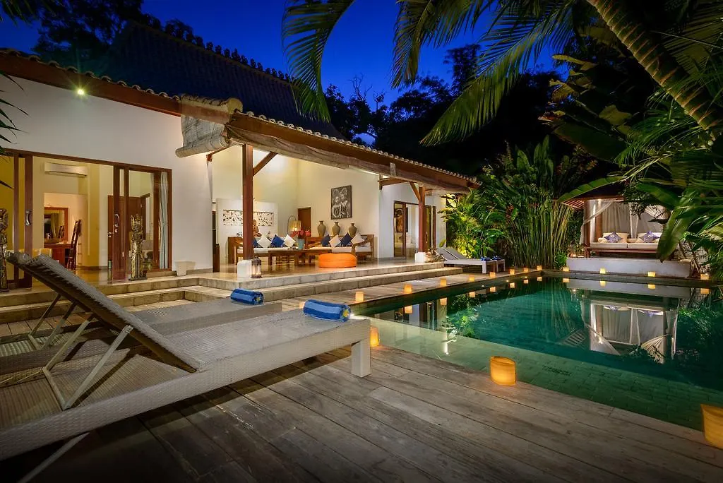 Villa Vastu Seminyak  Σεμινιάκ