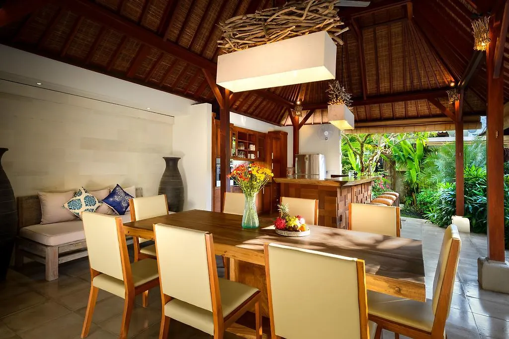 Villa Vastu Seminyak  Σεμινιάκ